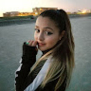 Meet your Posher, Caroline